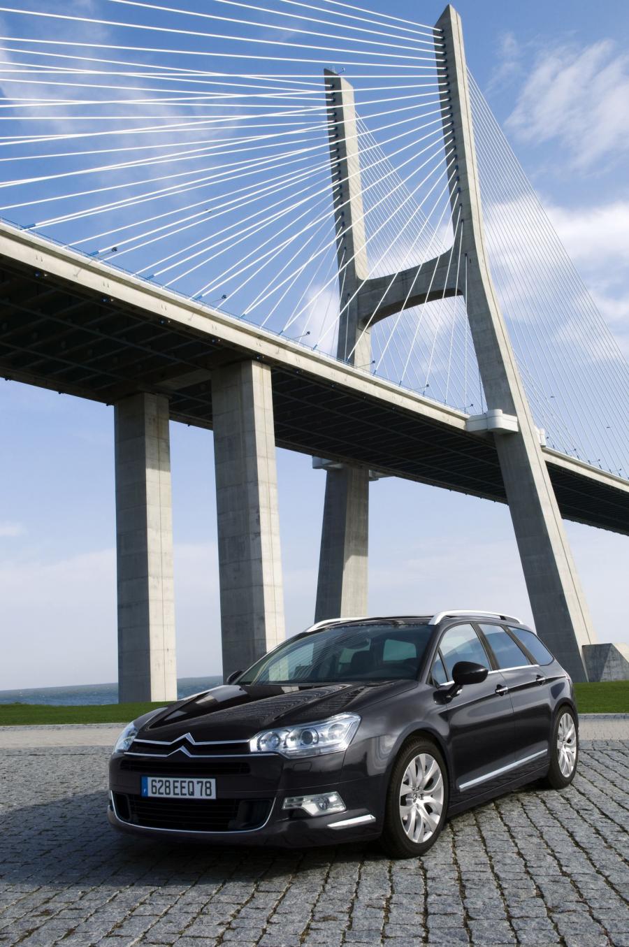  Citroen C5 Tourer 2008 года  (фото 17 из 25)